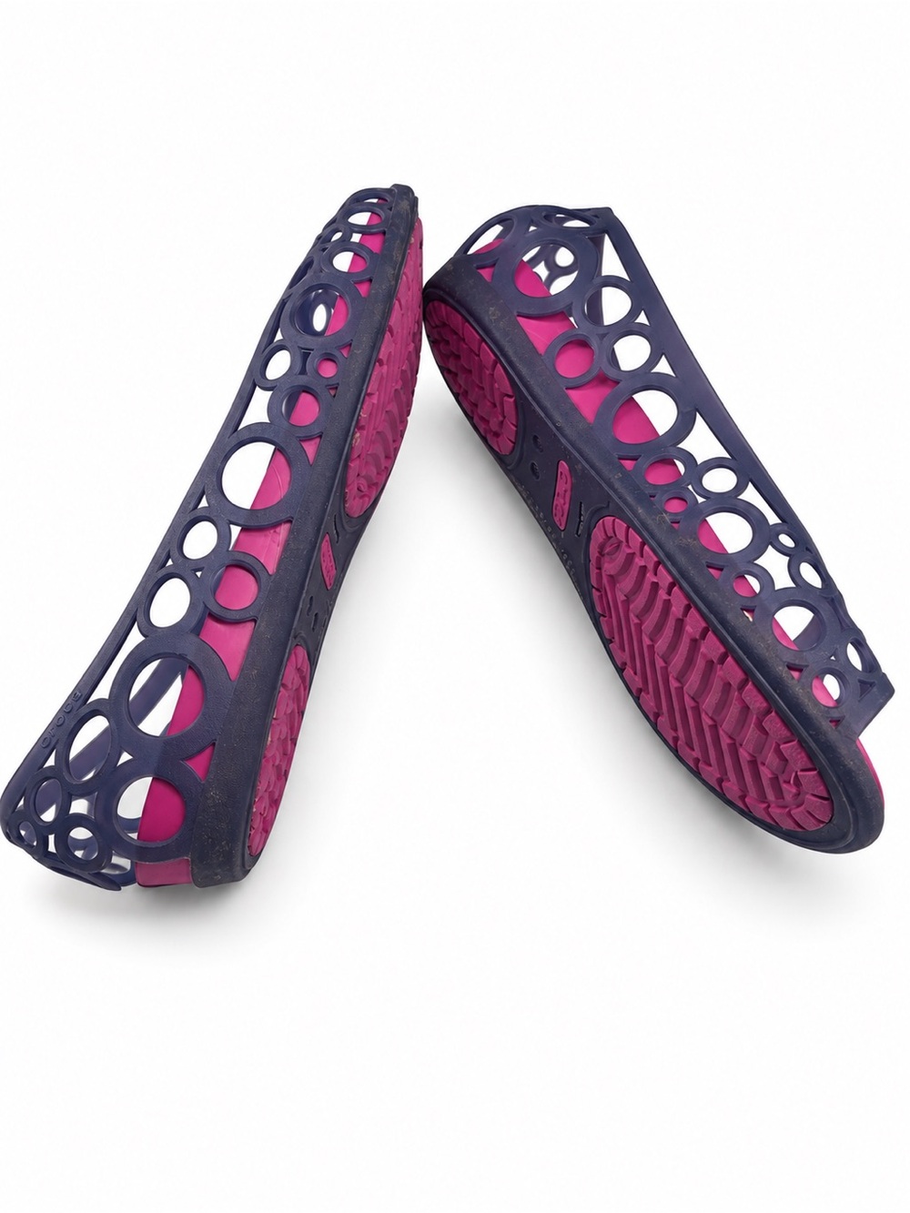 CROCS Navy and Fuchsia Circular Cutout Slip-On Flats